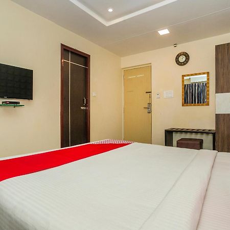Super Collection O Indian Suites Near Sitara Restaurant Bangalore Bagian luar foto