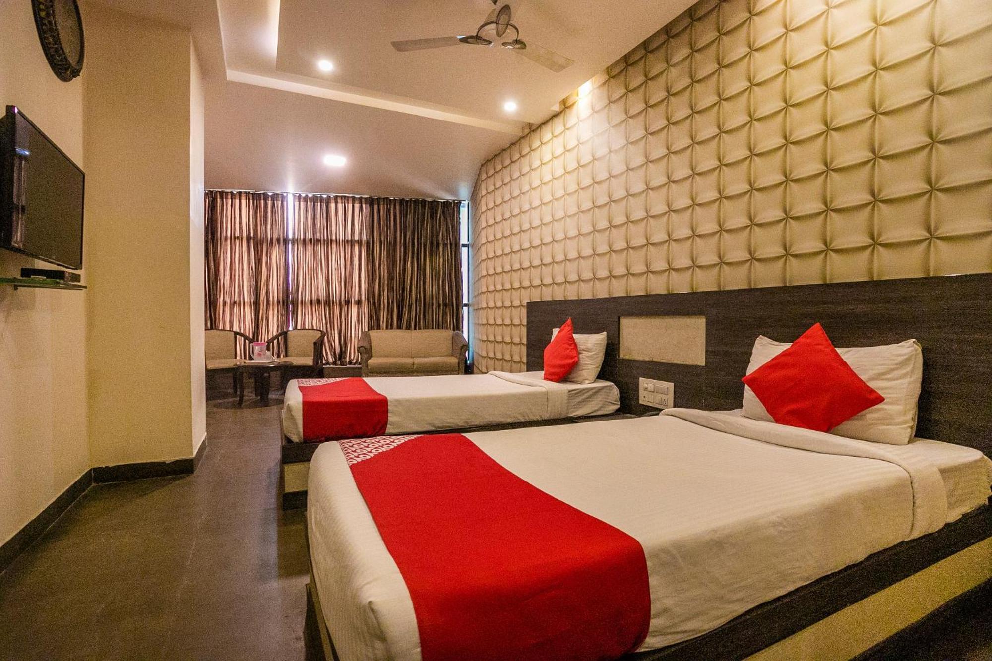 Super Collection O Indian Suites Near Sitara Restaurant Bangalore Bagian luar foto